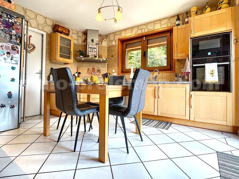 Maison 6 Pièce(s) SAINT-CERGUES - Photo 12