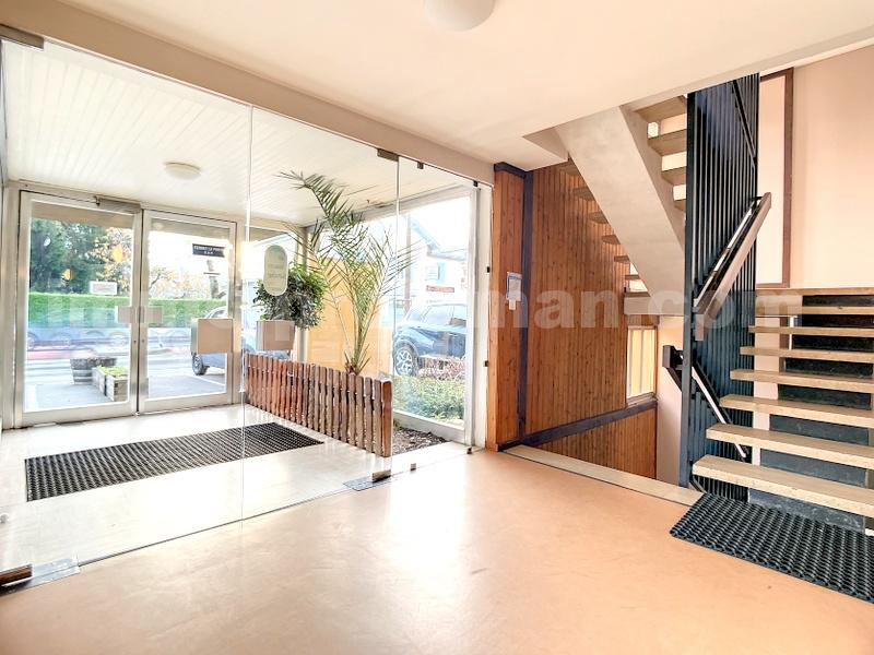 Building  BONNE - Photo 2