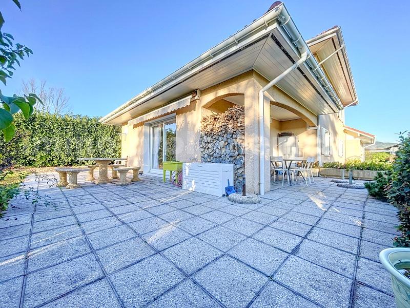 House 6 Rooms ARTHAZ-PONT-NOTRE-DAME - Photo 4