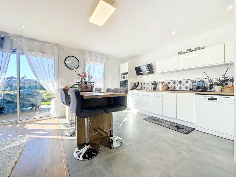 House 5 Rooms ARTHAZ-PONT-NOTRE-DAME - Photo 5