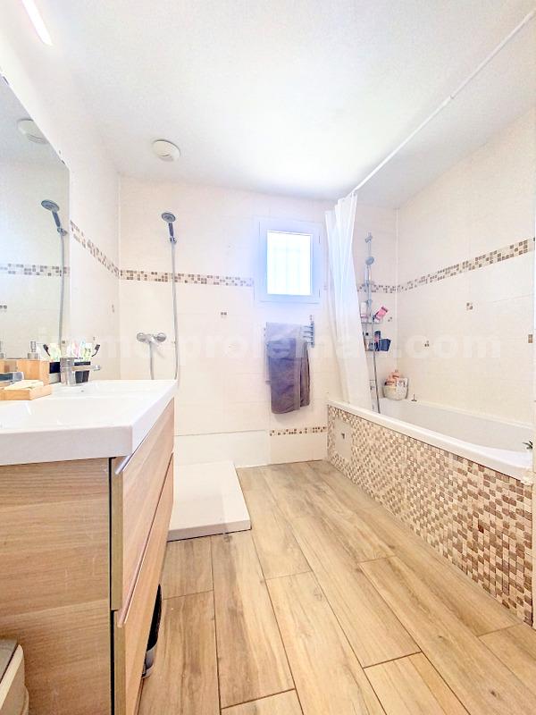 Maison 5 Pièce(s) PERS-JUSSY - Photo 14