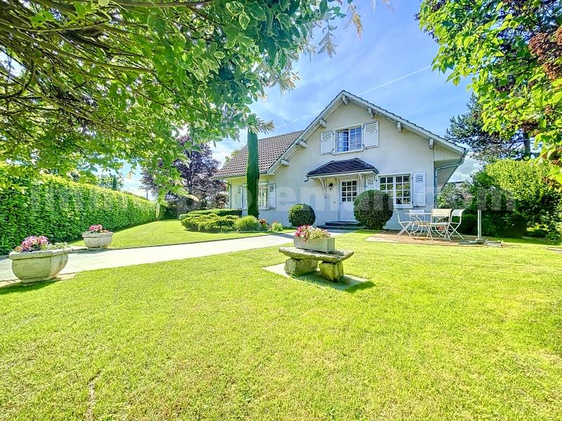 Mansion 7 Rooms SAINT-JULIEN-EN-GENEVOIS - Photo 1