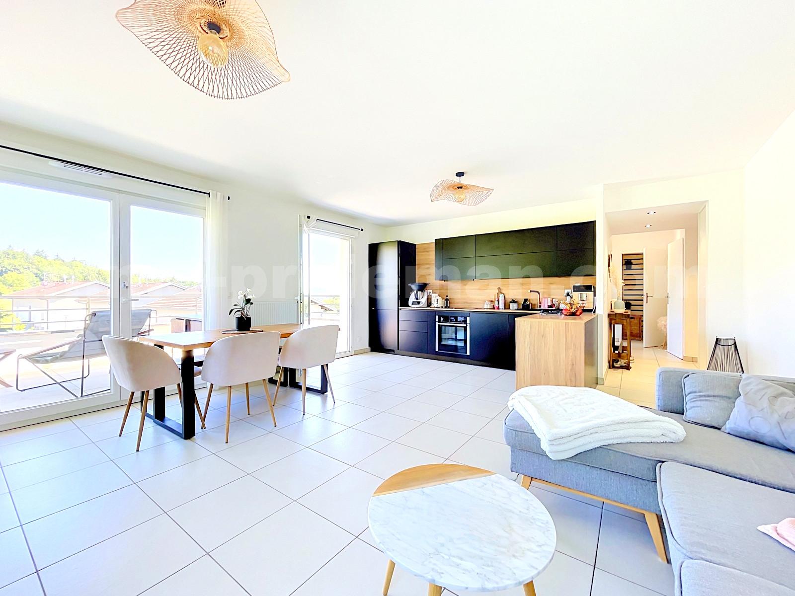 Appartement 4 Pièce(s) VILLY-LE-PELLOUX - Photo 2