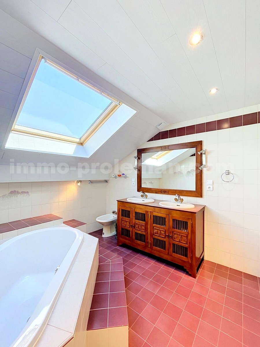 House 5 Rooms CRANVES-SALES - Photo 16