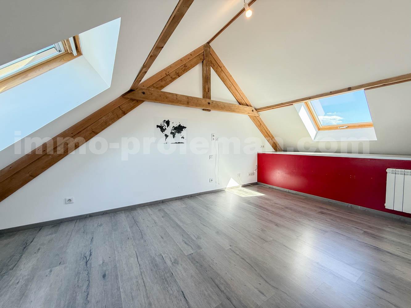 House 5 Rooms MESIGNY - Photo 7