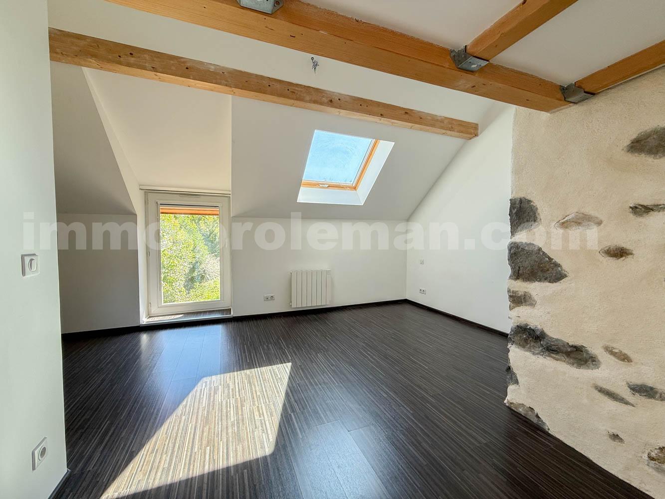 House 5 Rooms MESIGNY - Photo 10