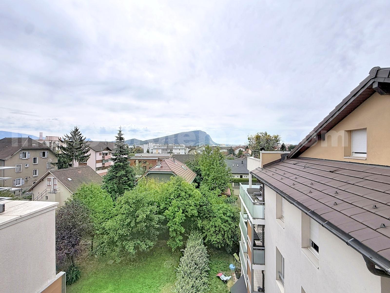 Apartment 4 Rooms VILLE-LA-GRAND - Photo 2