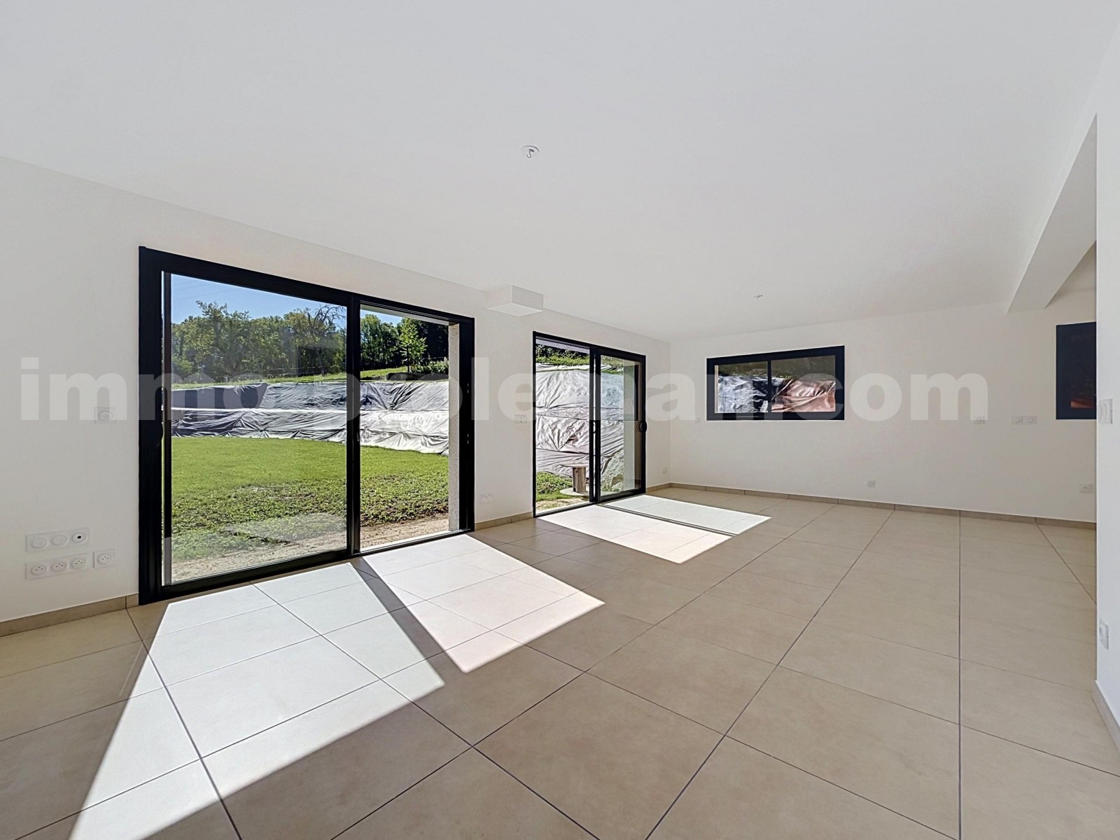 House 5 Rooms PERS-JUSSY - Photo 3