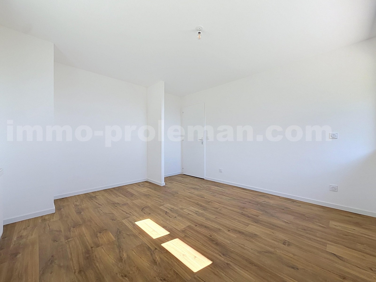 House 5 Rooms PERS-JUSSY - Photo 9