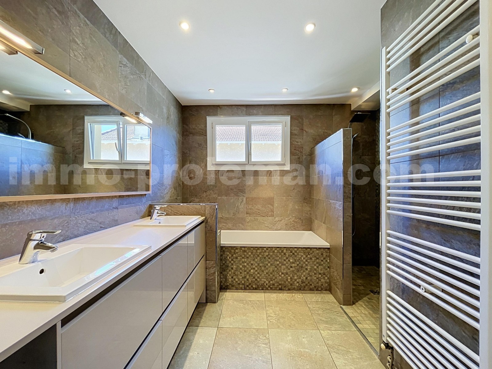 Apartment 4 Rooms SAINT-FONS - Photo 7