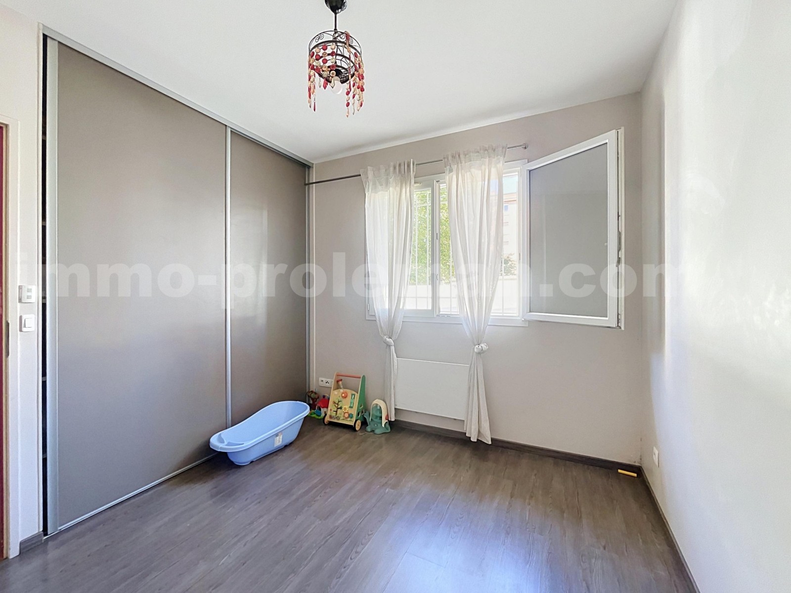 Building  SAINT-FONS - Photo 8