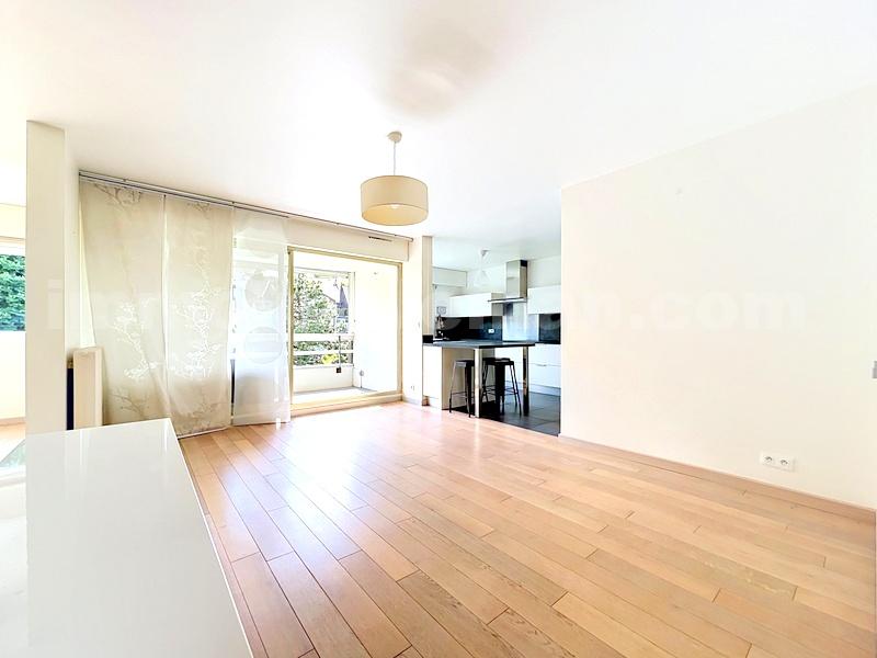 Apartment 3 Rooms COLLONGES-SOUS-SALEVE - Photo 2