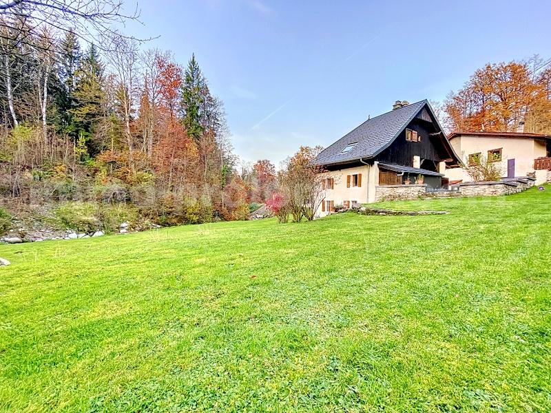 House 6 Rooms PERS-JUSSY - Photo 1