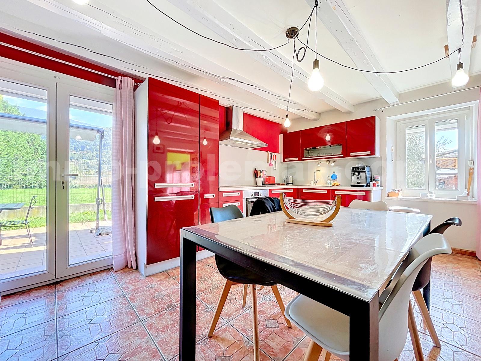 Maison 7 Pièce(s) SAINT-CERGUES - Photo 8