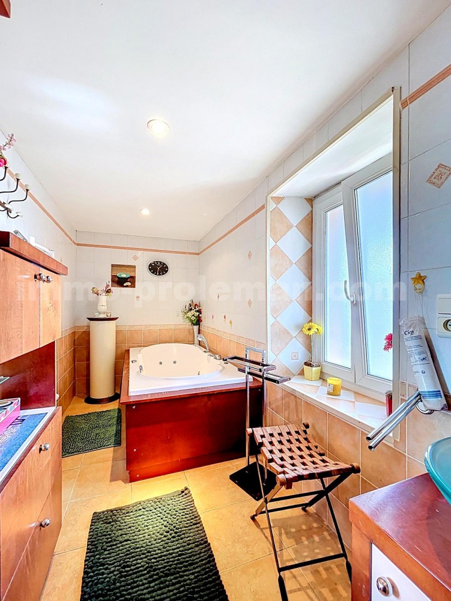 Maison 7 Pièce(s) SAINT-CERGUES - Photo 10