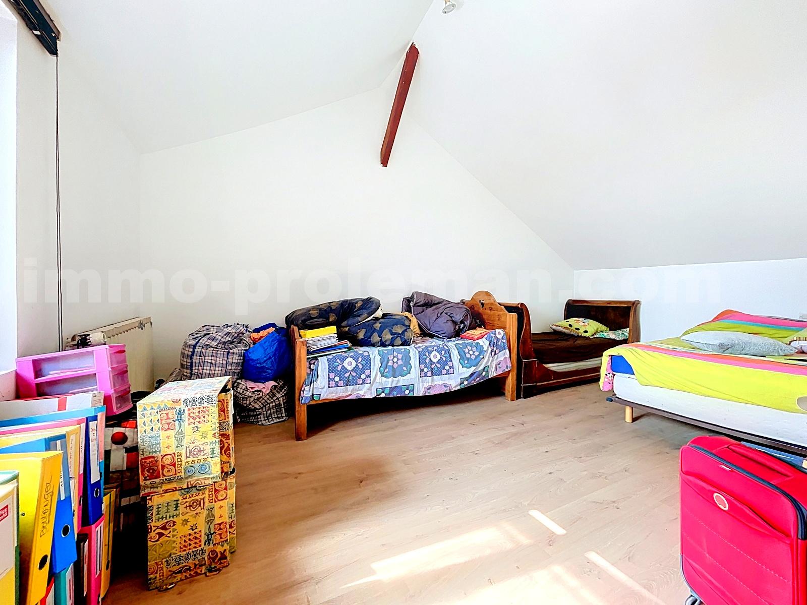 Maison 7 Pièce(s) SAINT-CERGUES - Photo 14