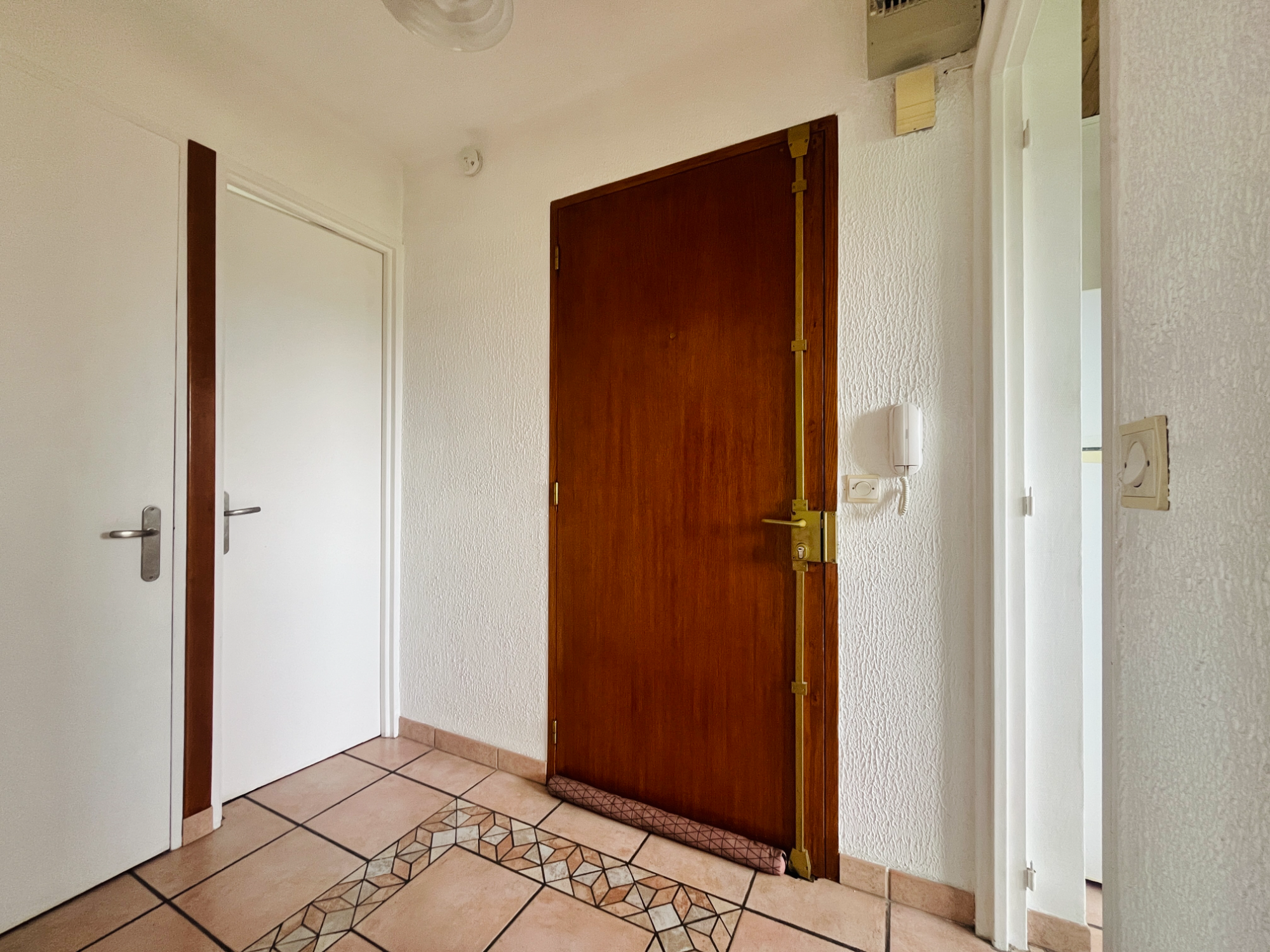 Apartment 3 Rooms Besançon - Photo 6