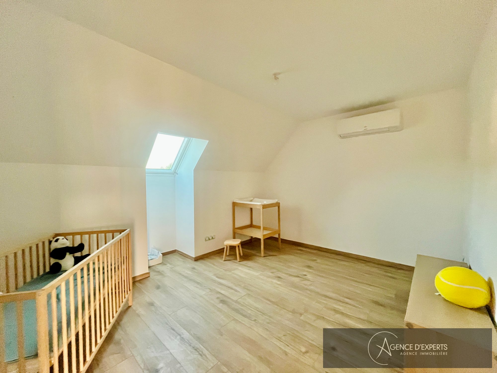 House 6 Rooms Velesmes-Essarts - Photo 17