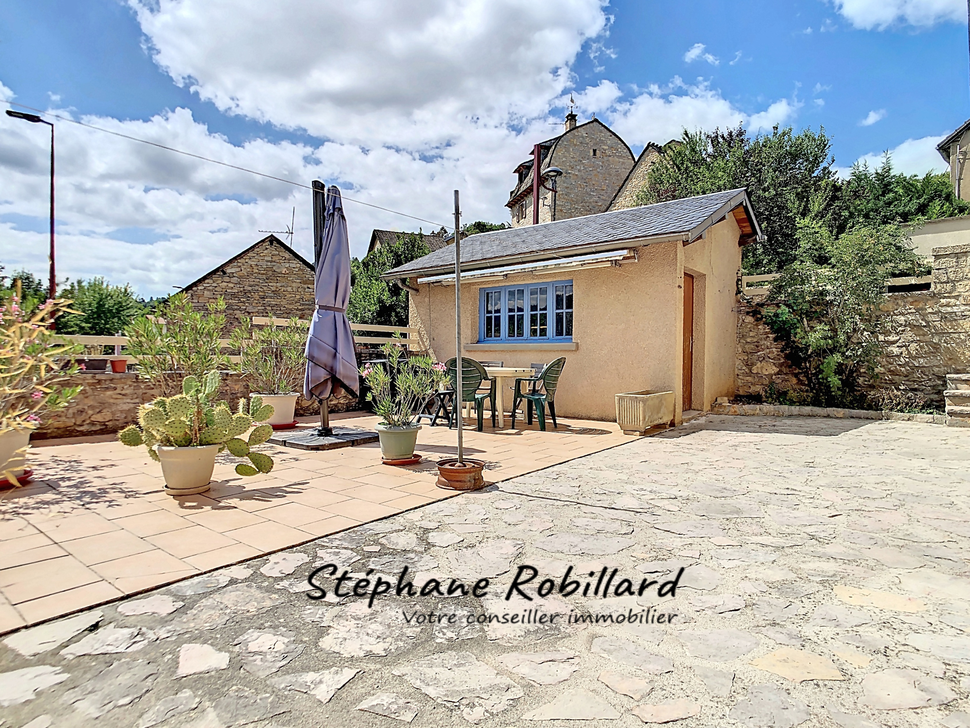 Ensemble Immobilier 12 Pièce(s) Esclanèdes