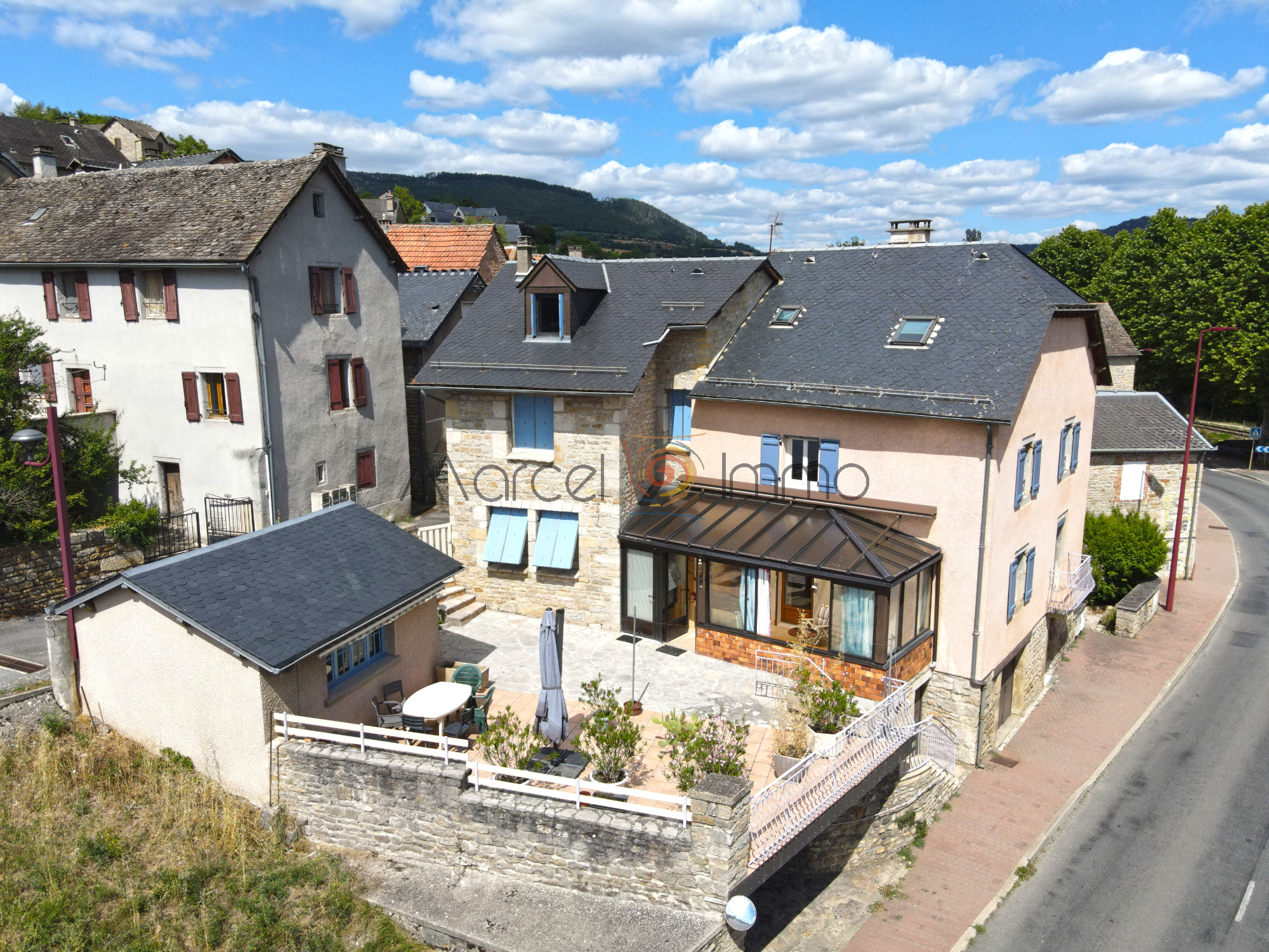 Ensemble Immobilier 12 Pièce(s) Esclanèdes