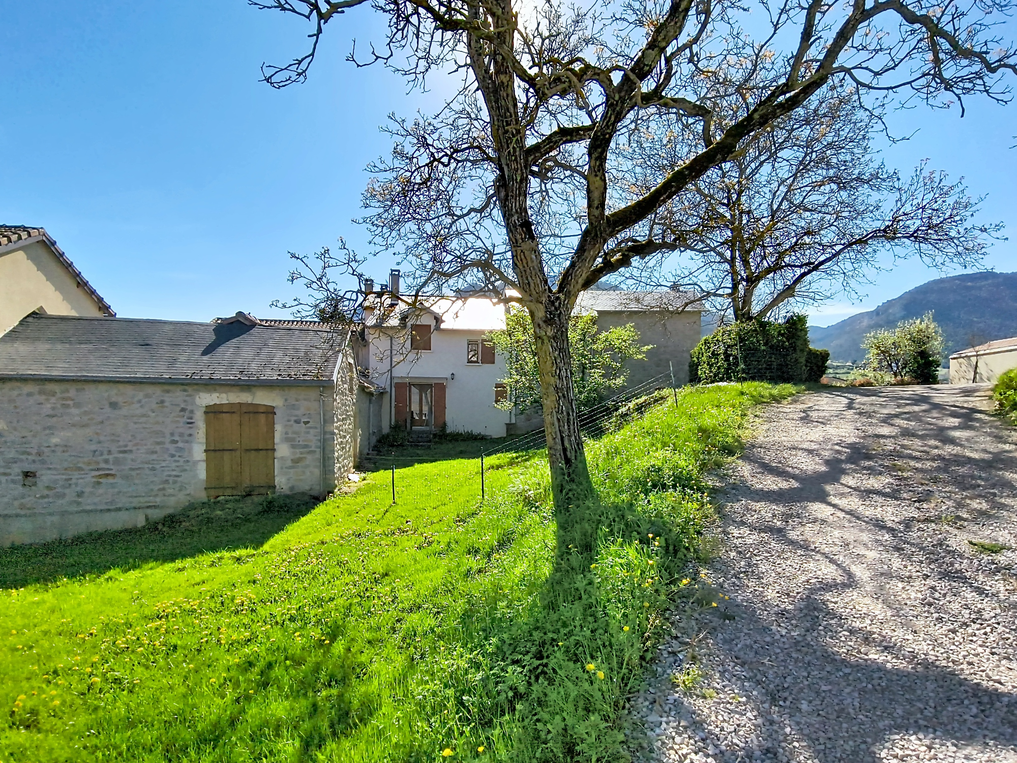 Ensemble Immobilier 7 Pièce(s) Rivière-sur-Tarn