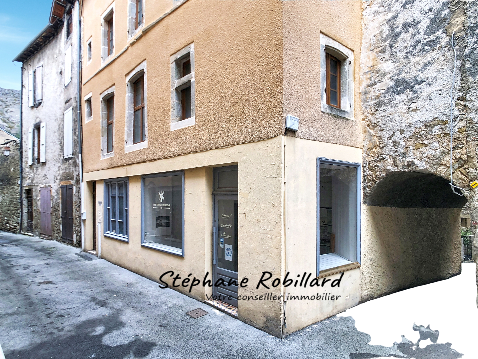 House 9 Rooms Meyrueis