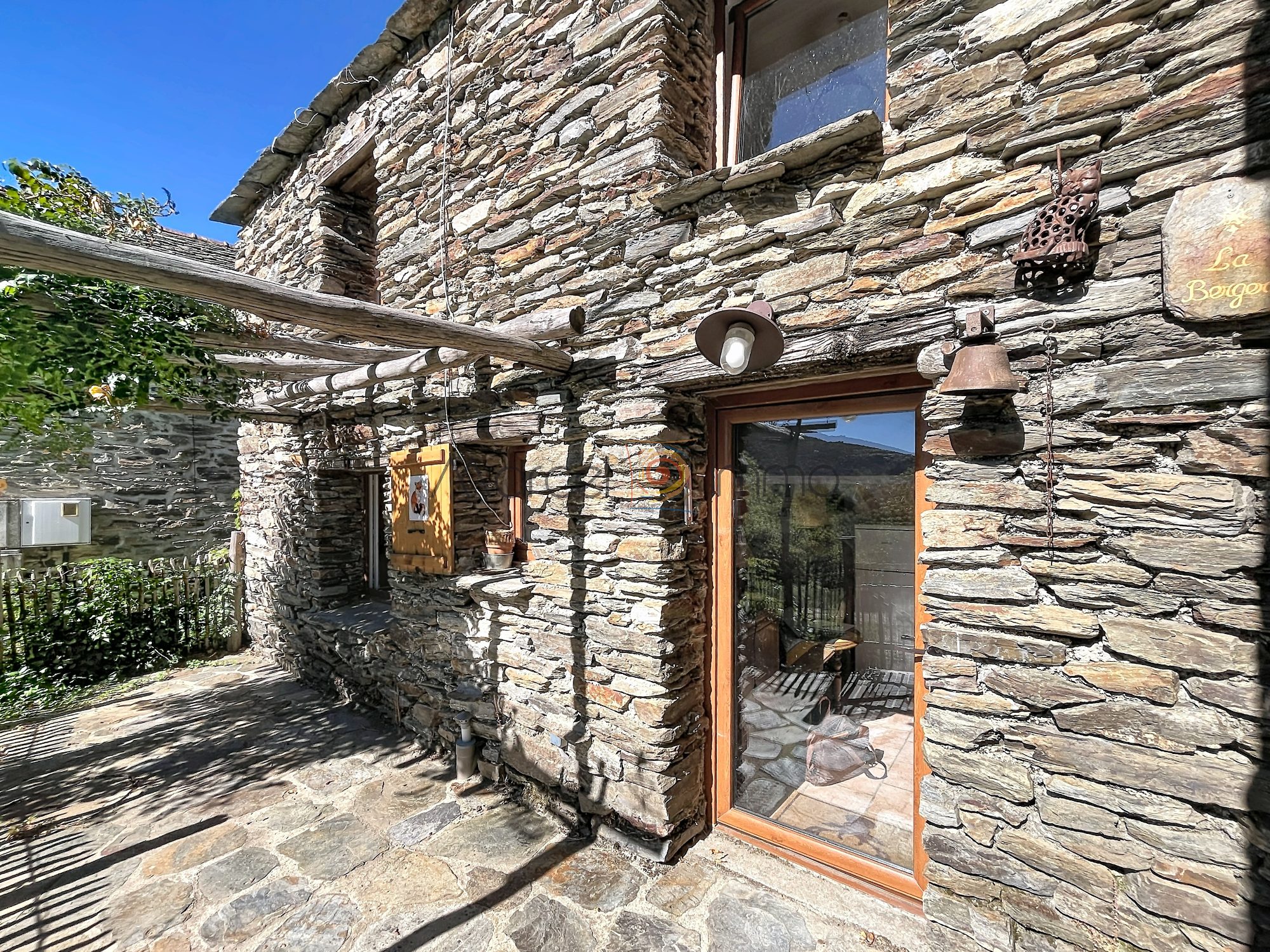 Maison 2 pièces 47 m² · à Pont de Montvert - Sud Mont Lozère · 47 m² · 174 000 €