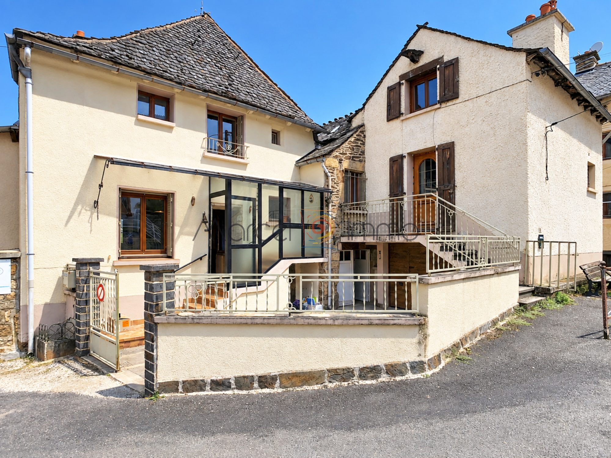 Ensemble Immobilier 7 Pièce(s) Badaroux