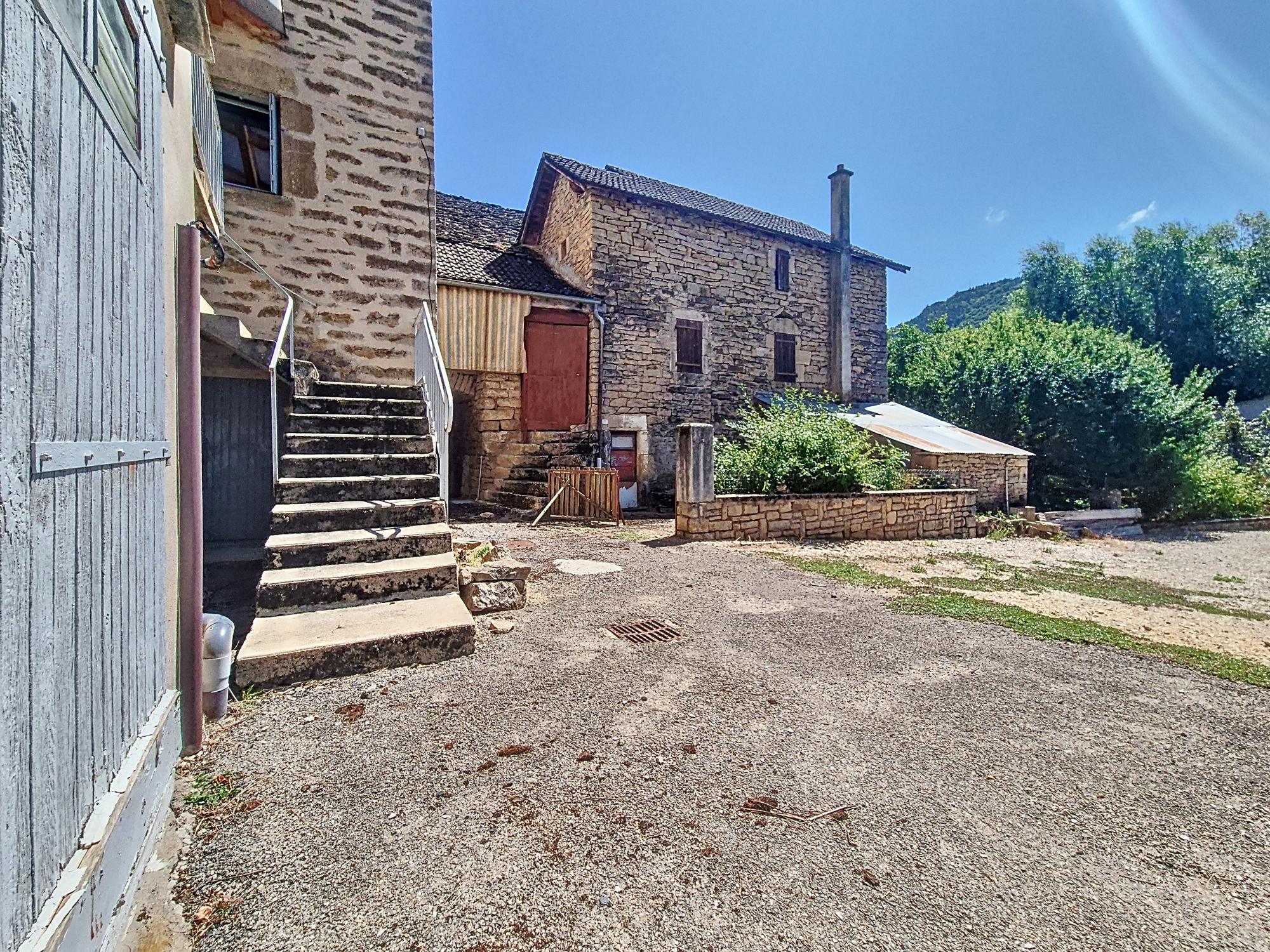 Ensemble Immobilier 25 Pièce(s) La Canourgue