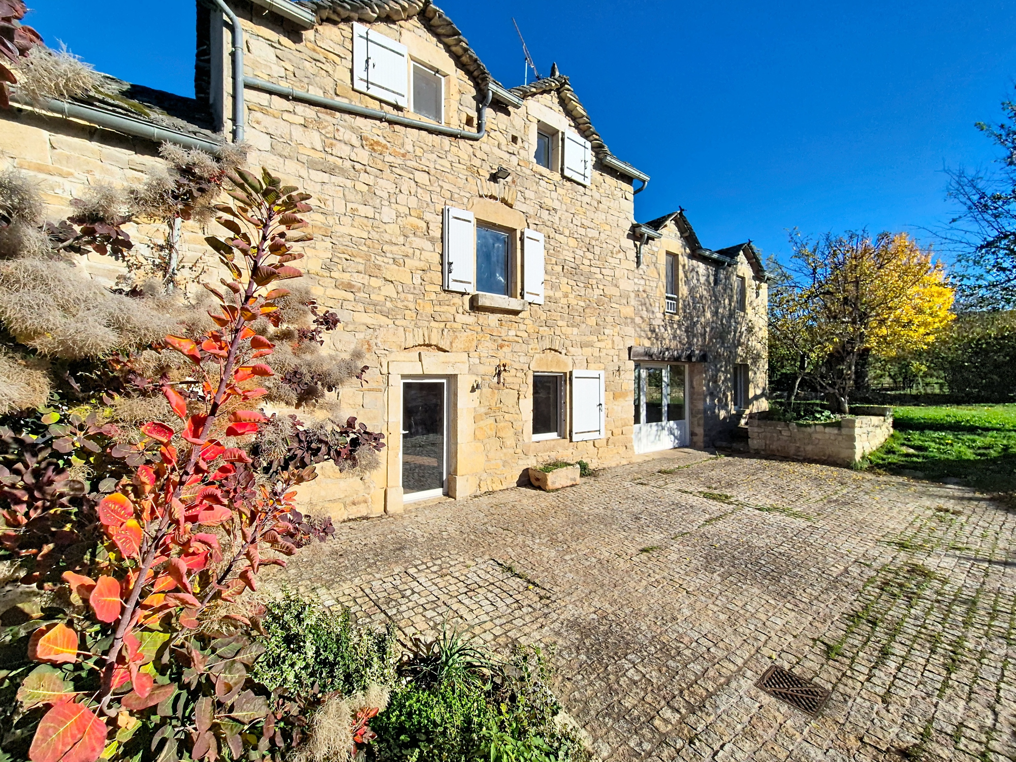 Ensemble Immobilier 11 Pièce(s) Sévérac d'Aveyron