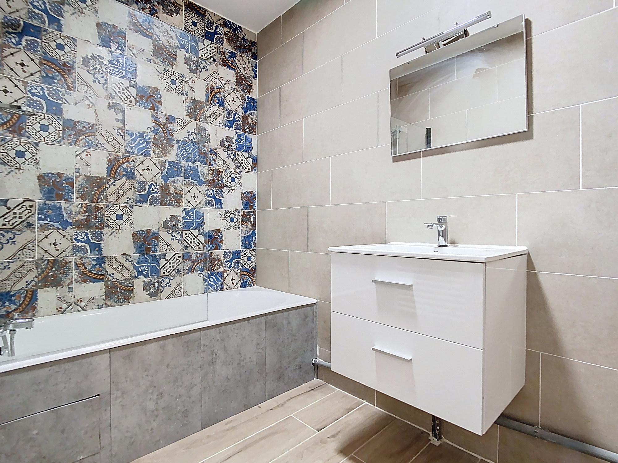 Appartement 3 Pièce(s) Ispagnac