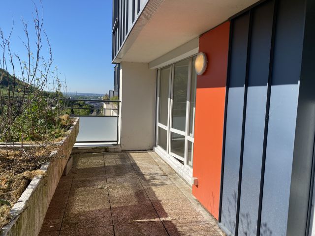 Appartement 3 Pièce(s) Amfreville-la-Mi-Voie