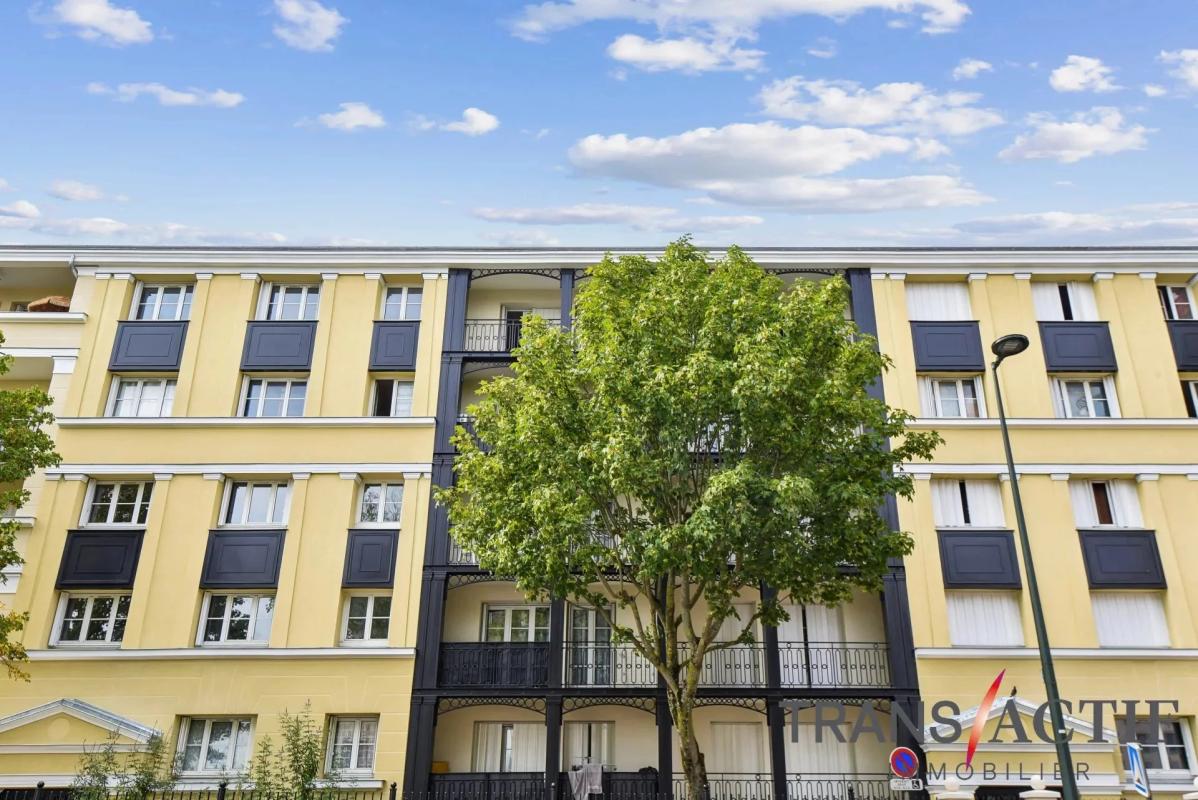 Appartement 4 Pièce(s) Clamart