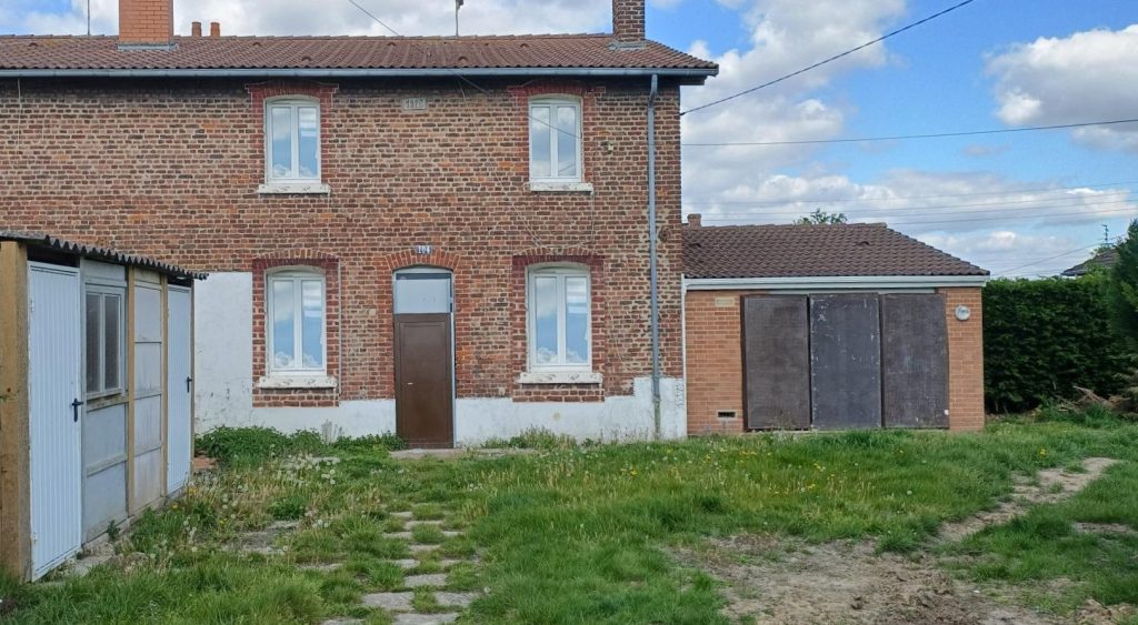 Maison ancienne  Ostricourt