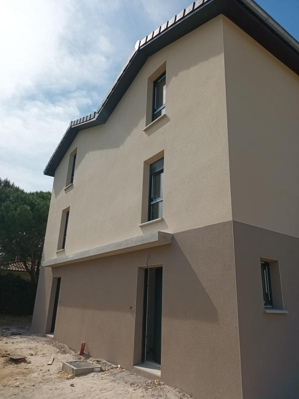 Maison 5 Pièce(s) Saint-Bonnet-de-Mure