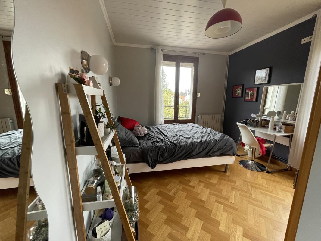 Maison 12 Pièce(s) Varennes-Jarcy