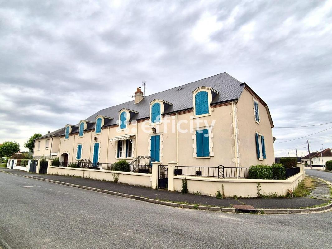 Maison 14 Pièce(s) La Châtre