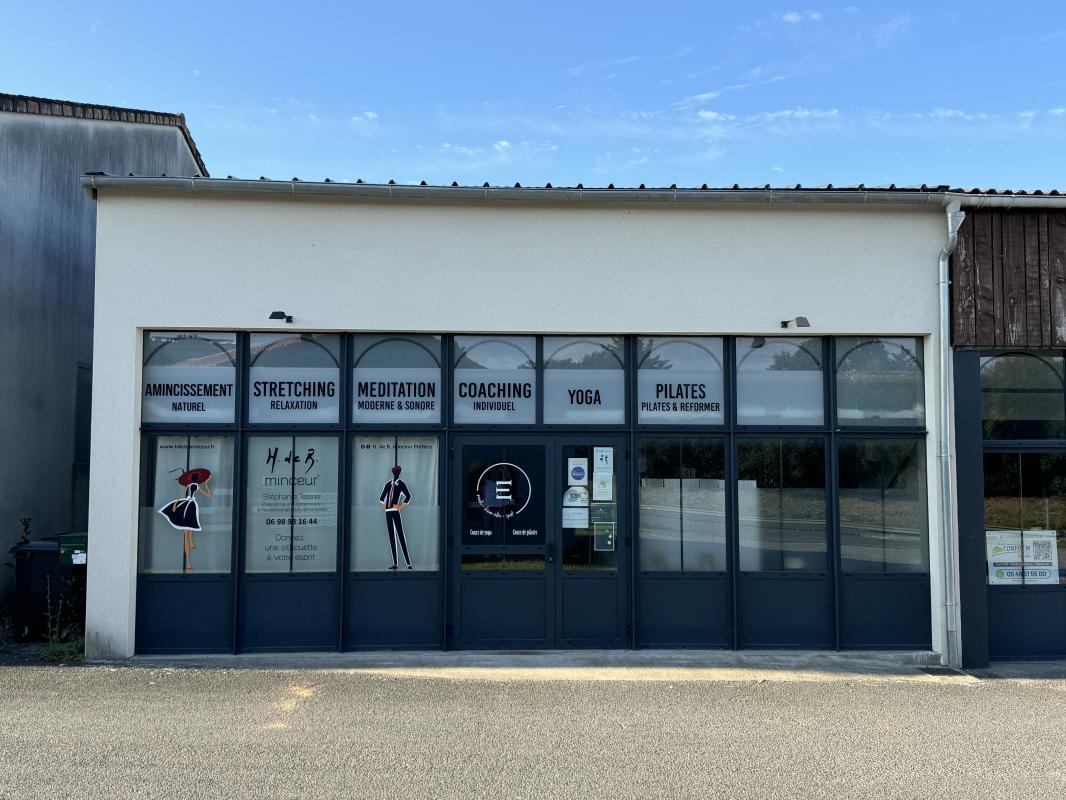 Locaux/biens immobiliers 1 Pièce(s) Saint-Benoît