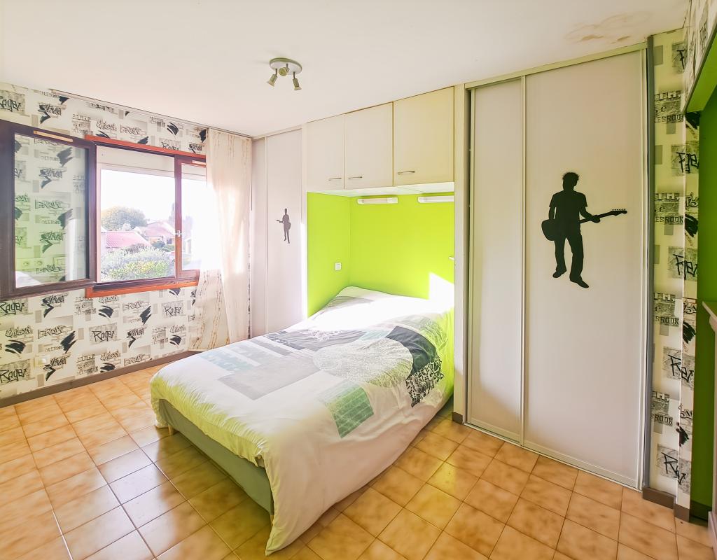 Maison 5 Pièce(s) Montagnac