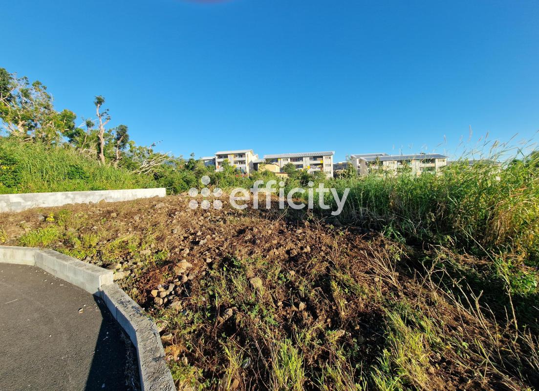 Terrain  Saint-Benoît