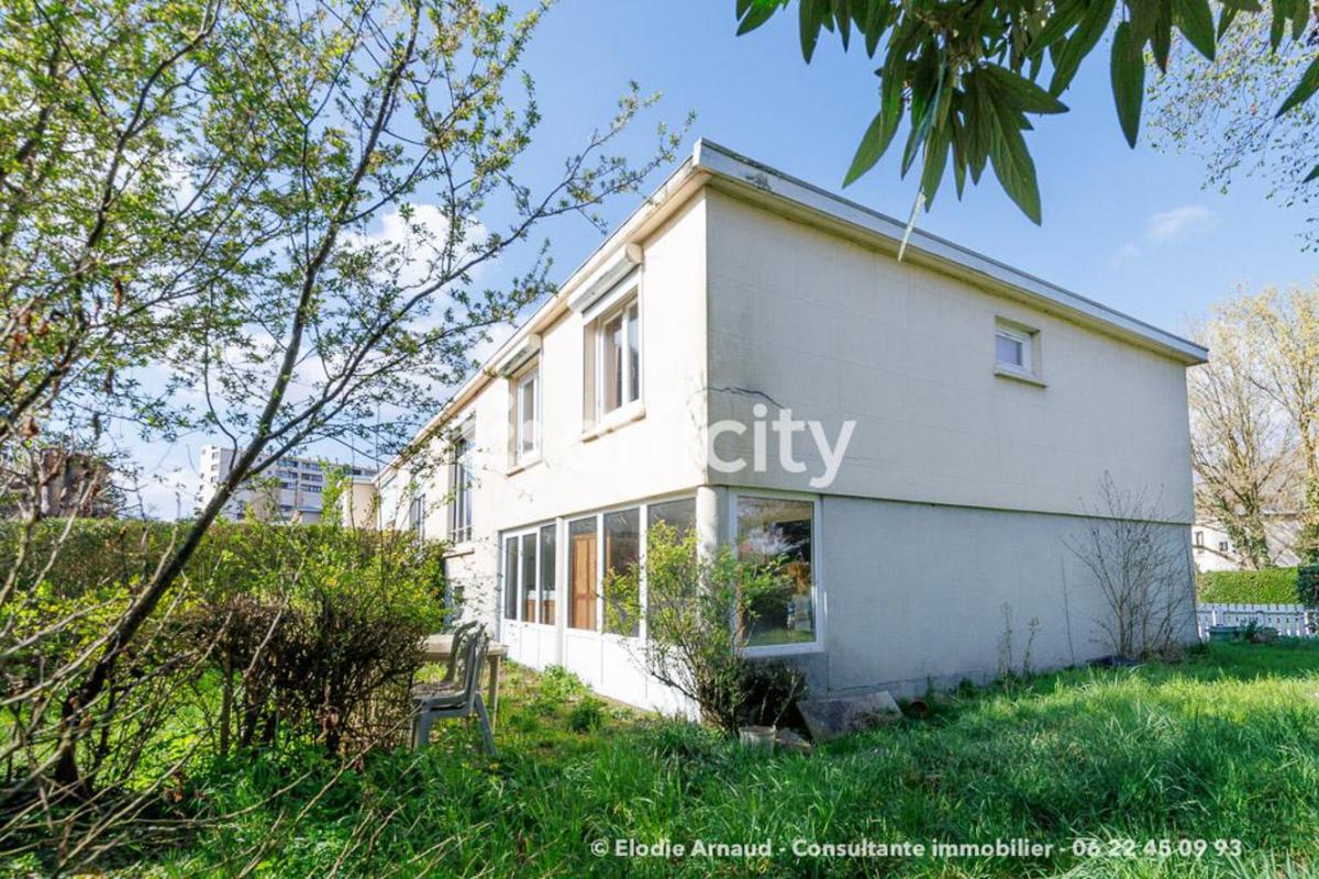 Maison 5 Pièce(s) Fresnes