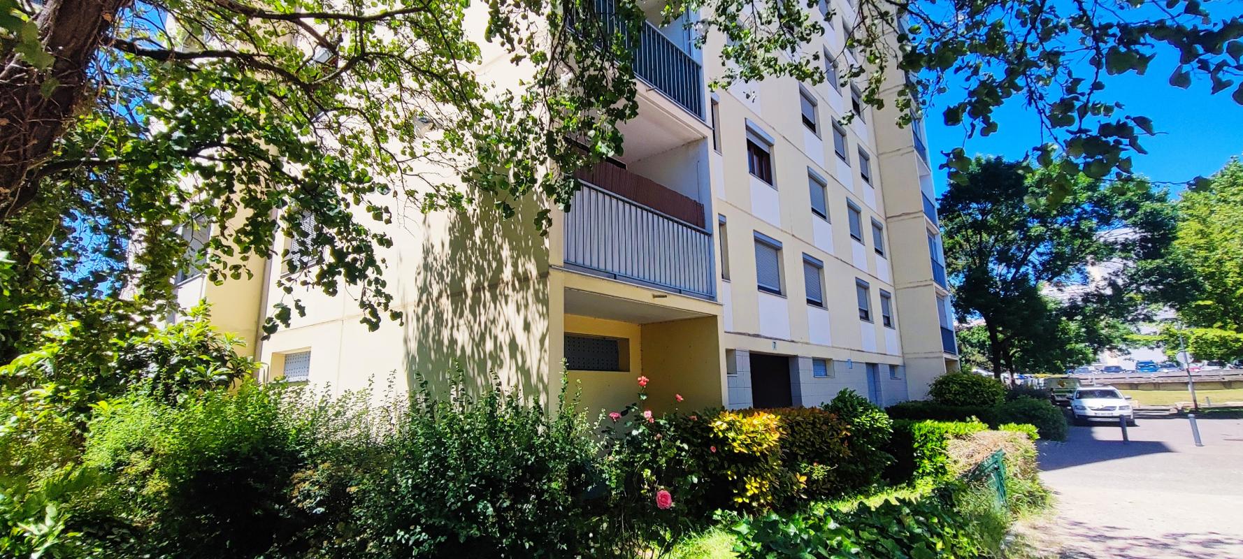 Appartement 5 Pièce(s) Vaulx-en-Velin