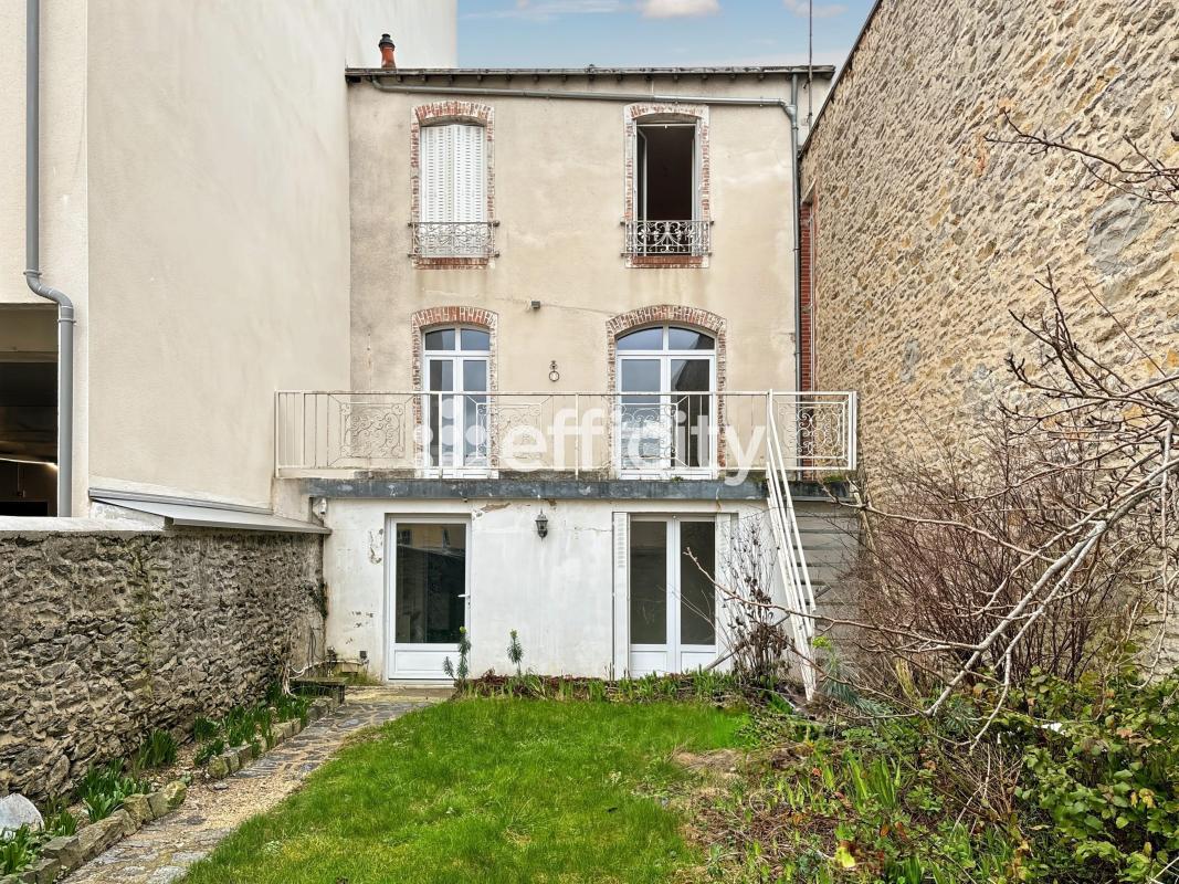 Maison 6 Pièce(s) Laval