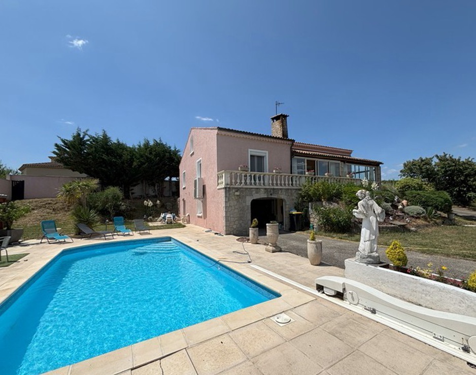 Maison 4 Pièce(s) Saint-Étienne-de-Fontbellon