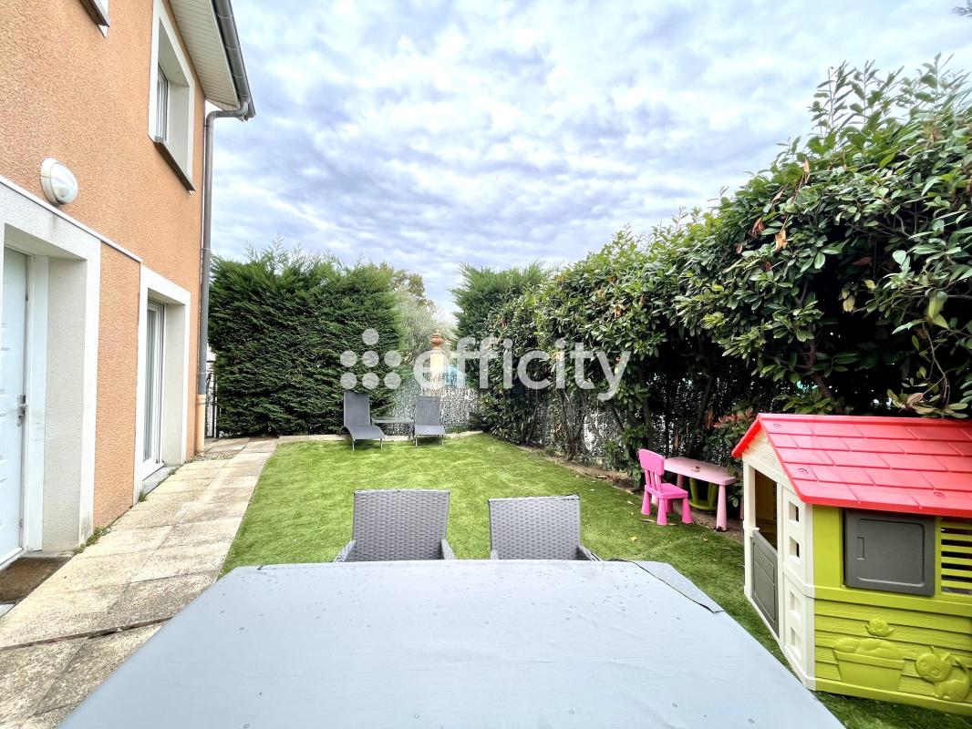 Maison 3 Pièce(s) Saint-Bonnet-de-Mure