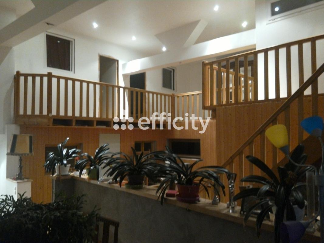 Maison de village 7 Pièce(s) Cours