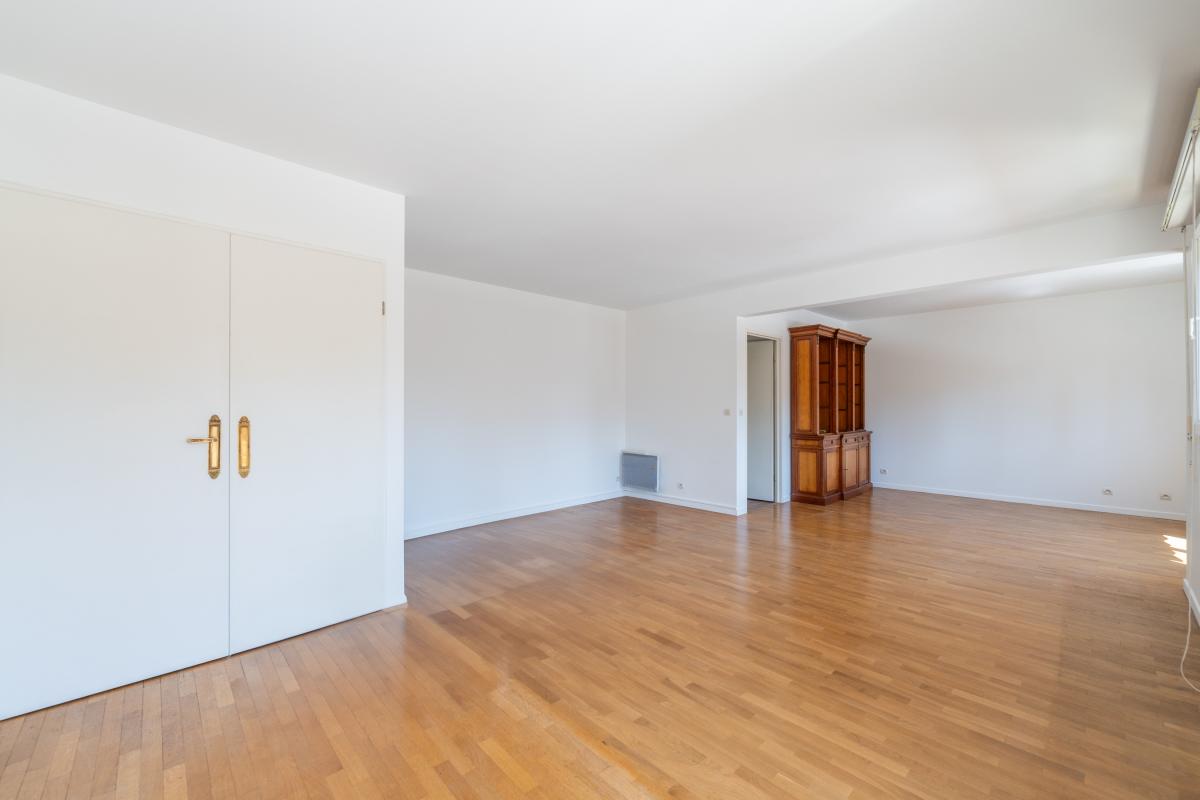 Appartement 4 Pièce(s) Courbevoie