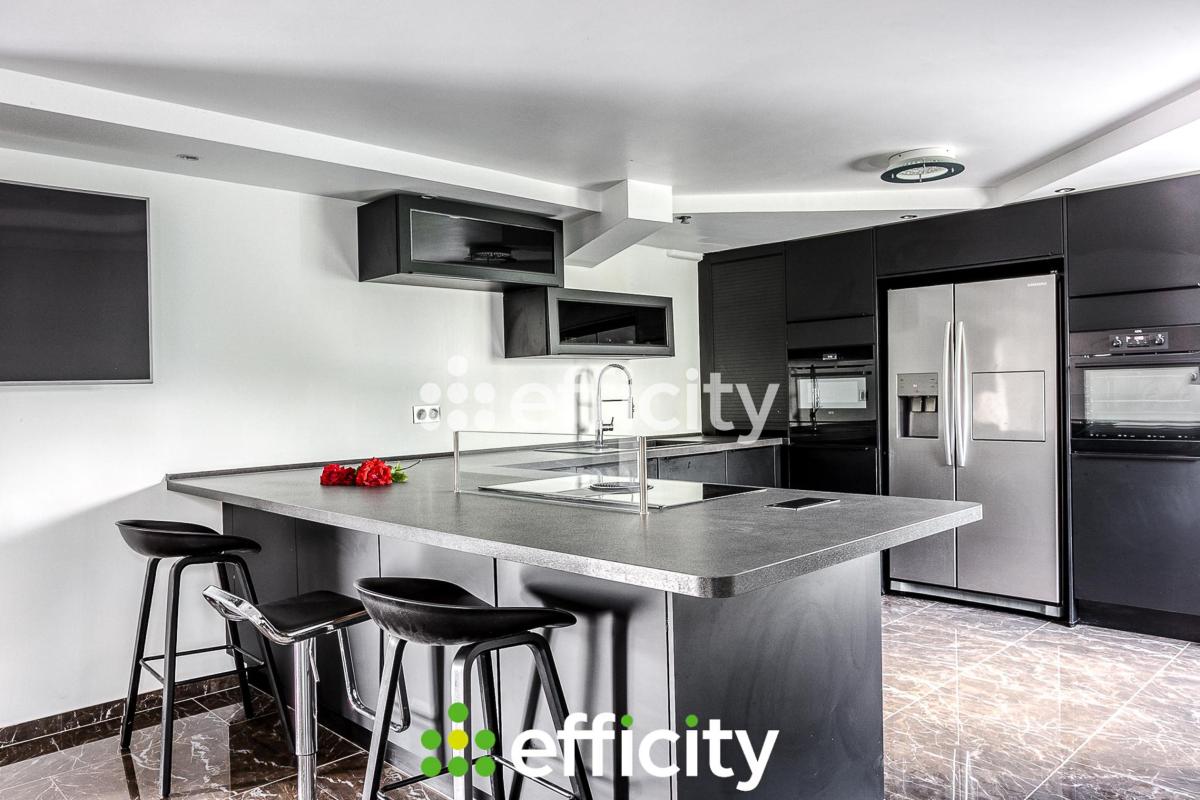 Maison 8 Pièce(s) Corbas