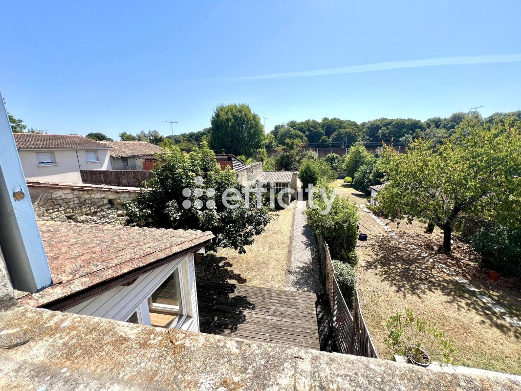 Maison 4 Pièce(s) Carbon-Blanc