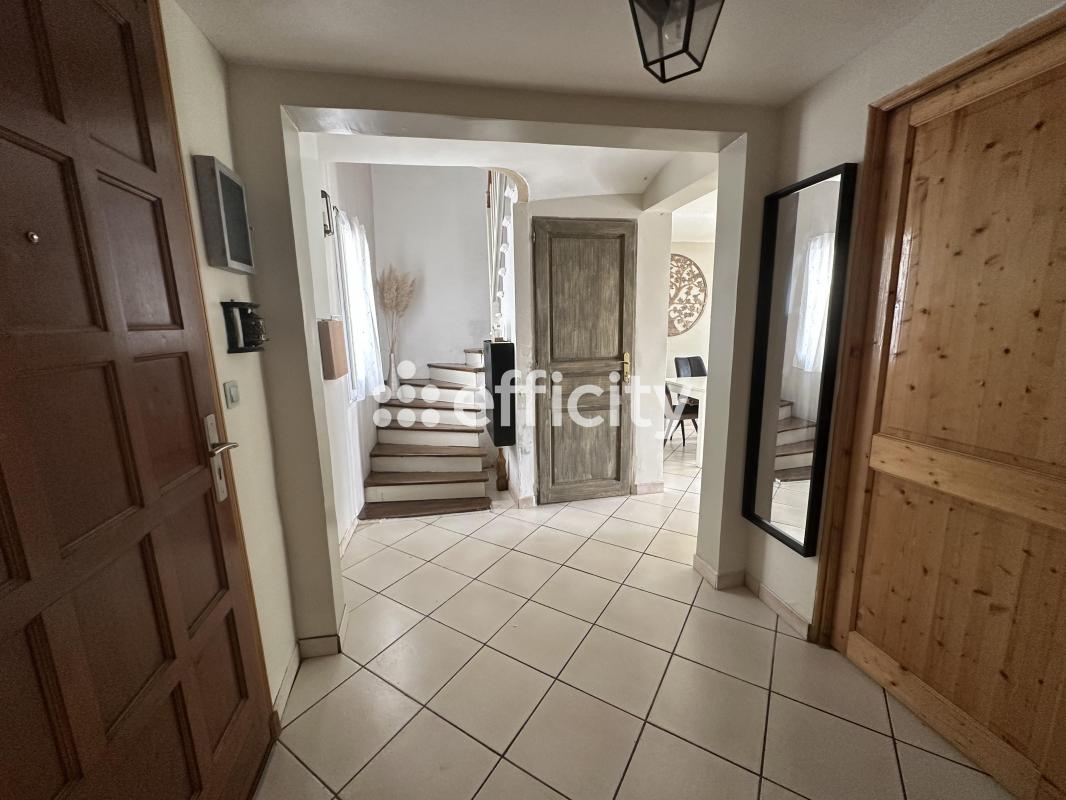 Maison 7 Pièce(s) Montataire